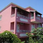 Bambas Astrakeri