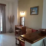 Bambas Apartament Astrakeri