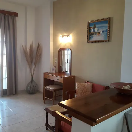 Bambas Apartament Astrakeri