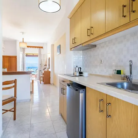 Bambas Apartamento Astrakeri
